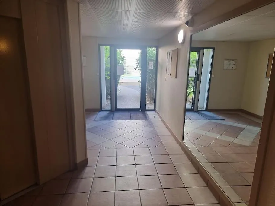 Un Appartement Calme Et Elegant Avignon