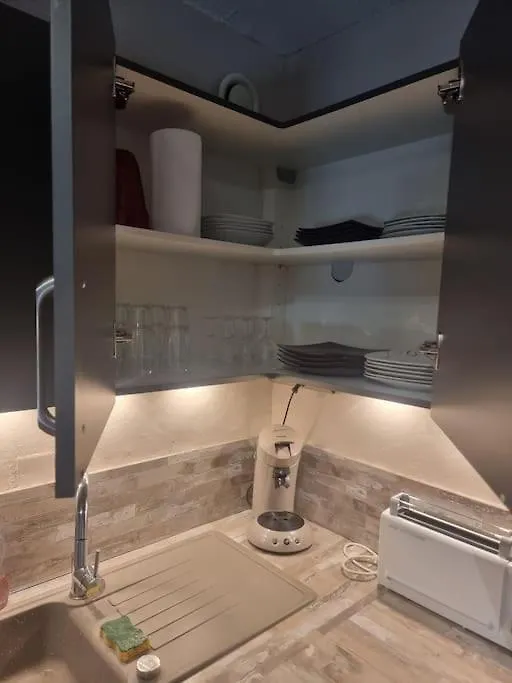 Un Appartement Calme Et Elegant Avignon 0*,