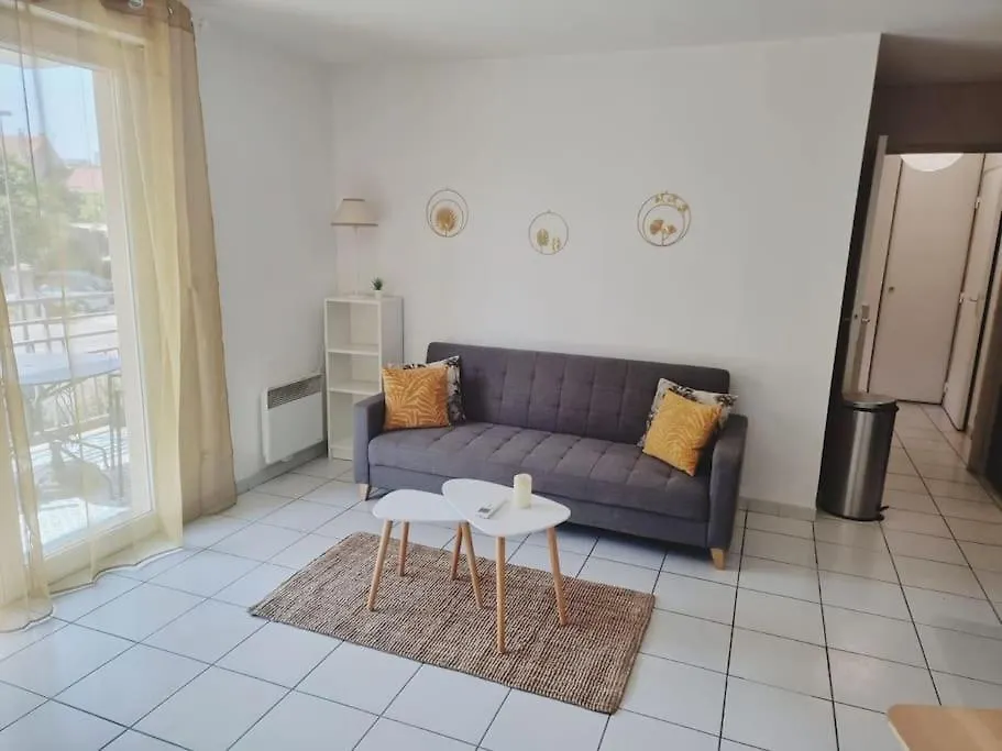 Apartment Un Appartement Calme Et Elegant Avignon France